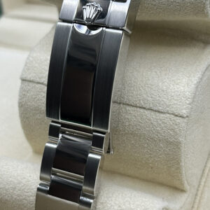 Rolex Daytona vintage watch side profile