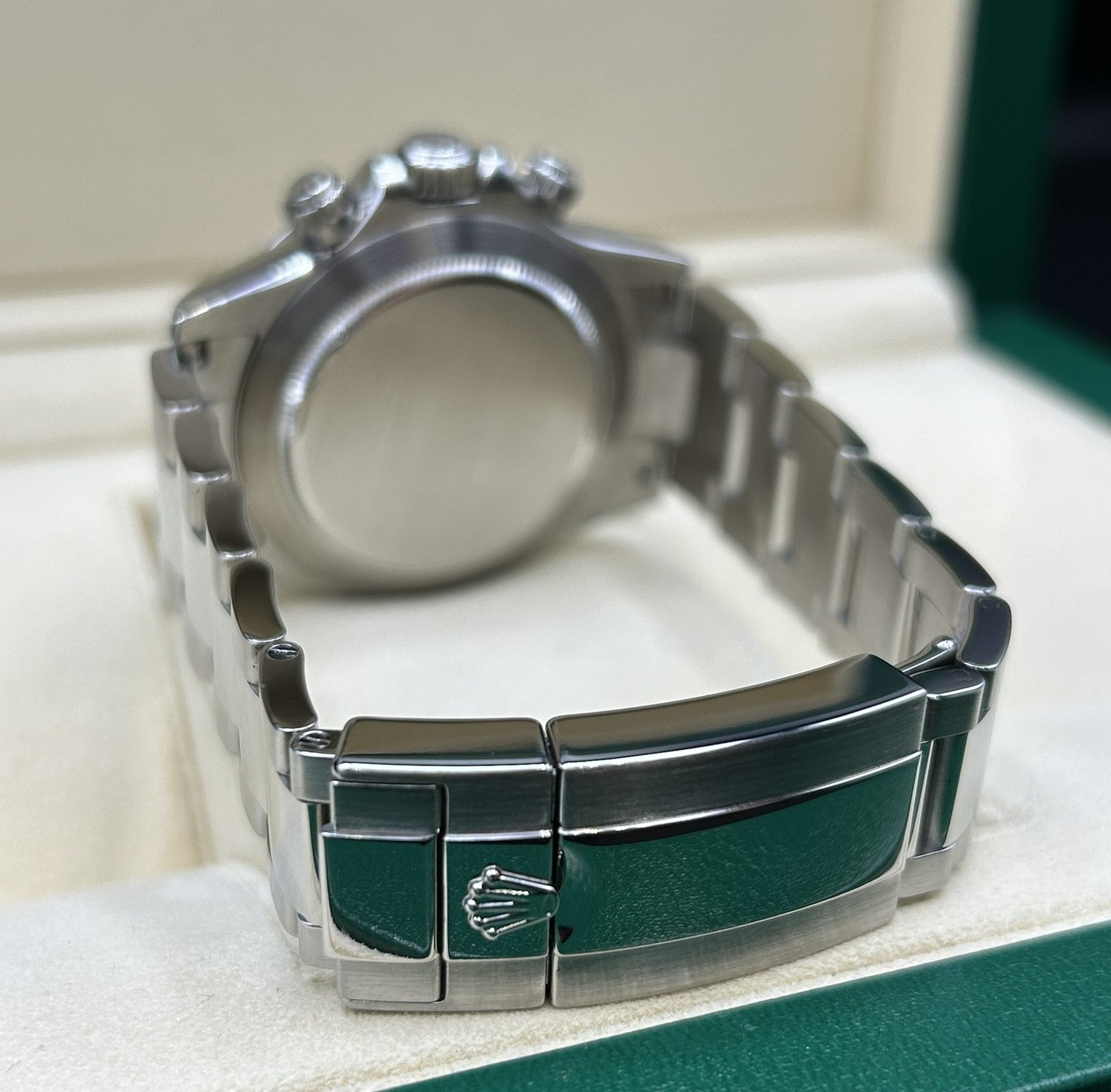 Rolex Daytona steel bracelet and white dial