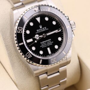 Side view black vintage diver watch