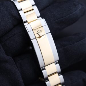 Two-tone black dial chronograph wristwatch