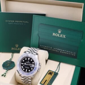 Discontinued sports wristwatch with bezel