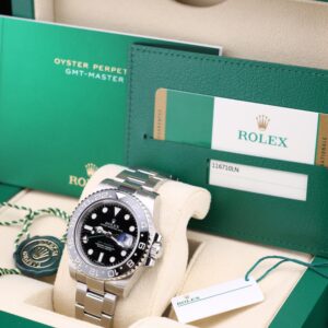 Classic discontinued mechanical wristwatch