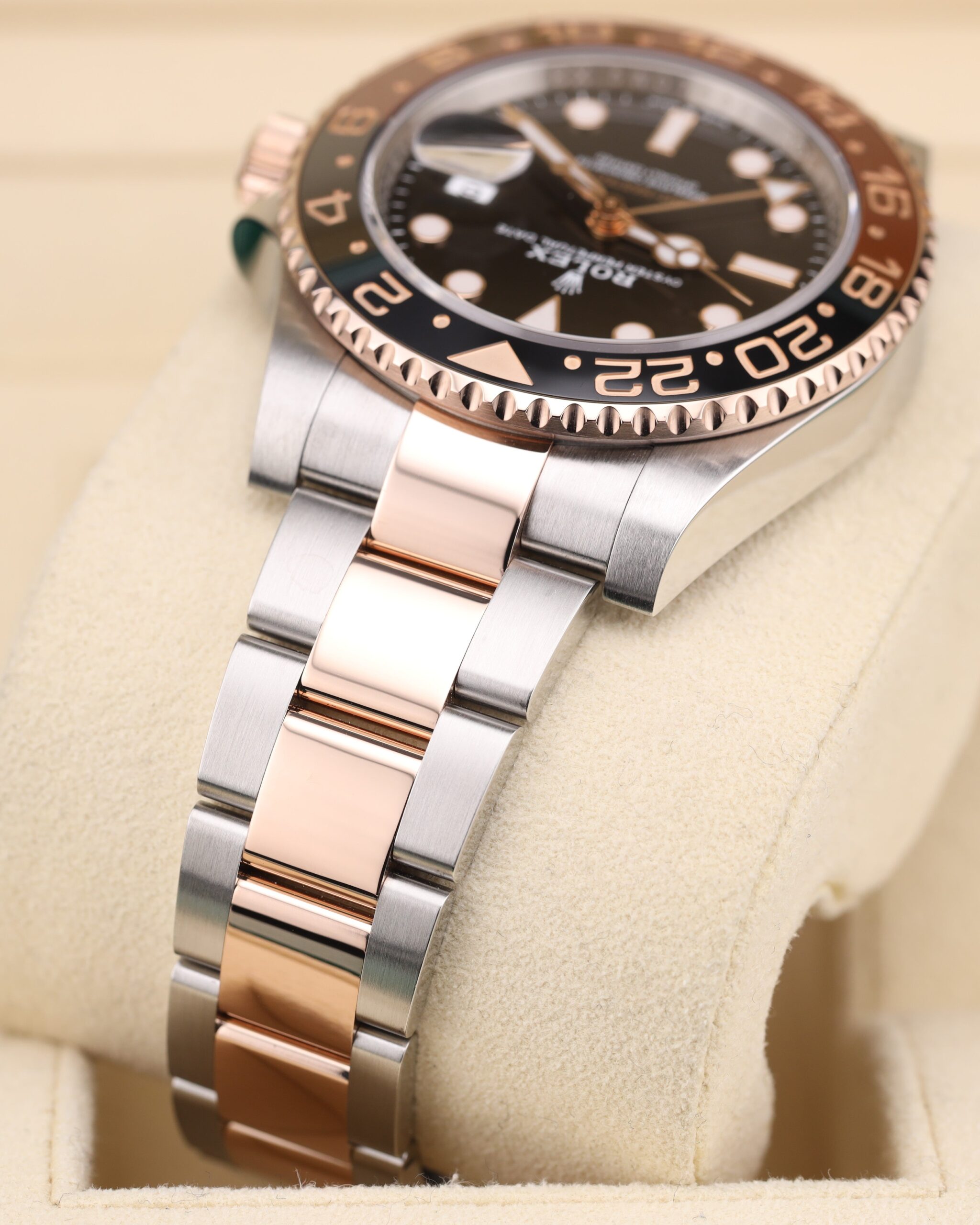 Rare discontinued chronograph with original bezel