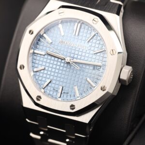 Discontinued sports wristwatch with steel case