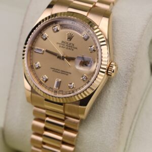 Mid-size vintage dress watch with elegant design