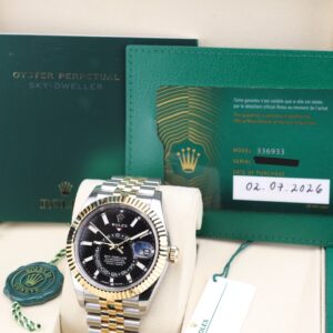 Retro automatic watch with patina dial