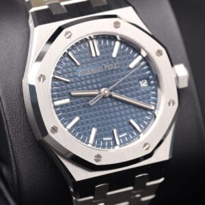 Retro automatic watch with original patina dial