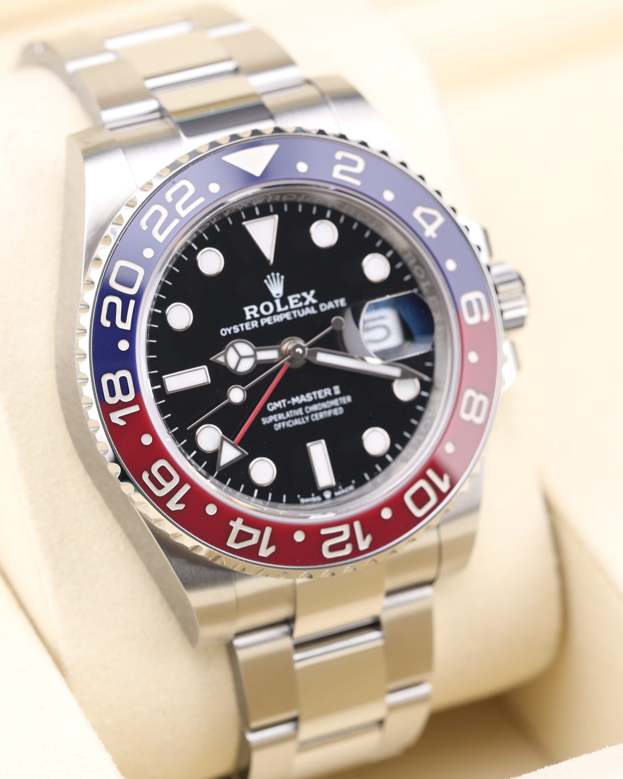 Discontinued classic watch with bold bezel