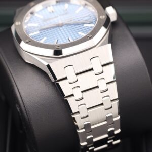 Vintage mechanical wristwatch with patina dial