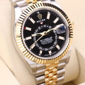 Vintage diver watch with original bezel