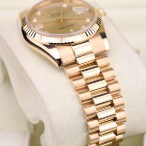 Retro automatic watch with aged patina dial