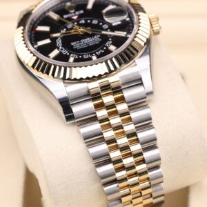 Discontinued sports wristwatch with steel case