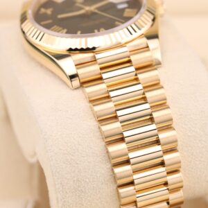 Retro automatic watch with patina dial