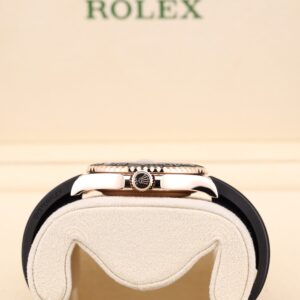 Mid-size vintage dress watch with patina dial