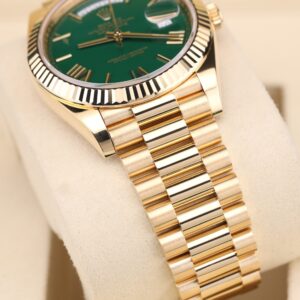 Vintage diver watch with original bezel