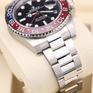 Retro mechanical watch with two-tone bezel