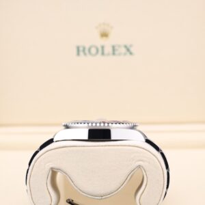 Retro automatic watch with steel bracelet