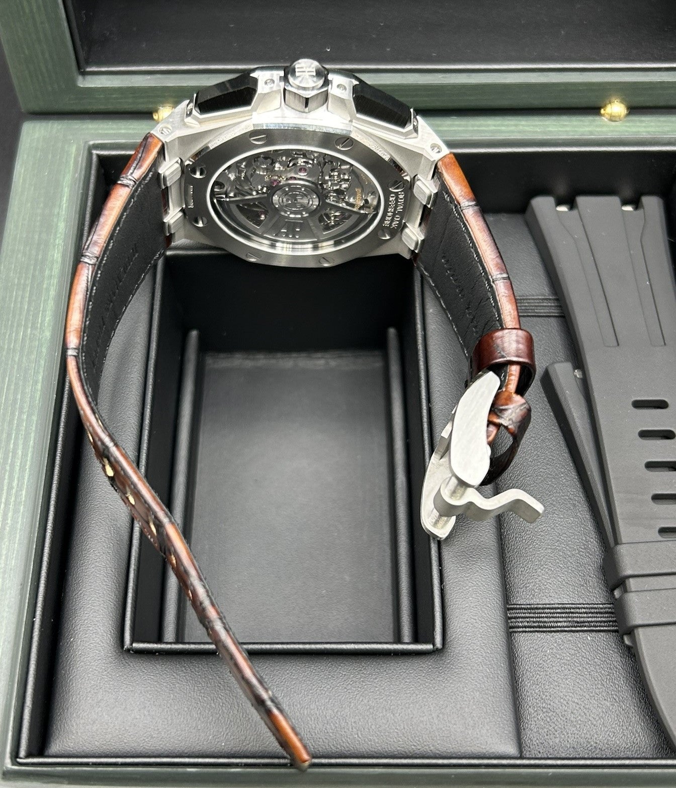 Royal Oak Offshore chronograph watch crown and pushers