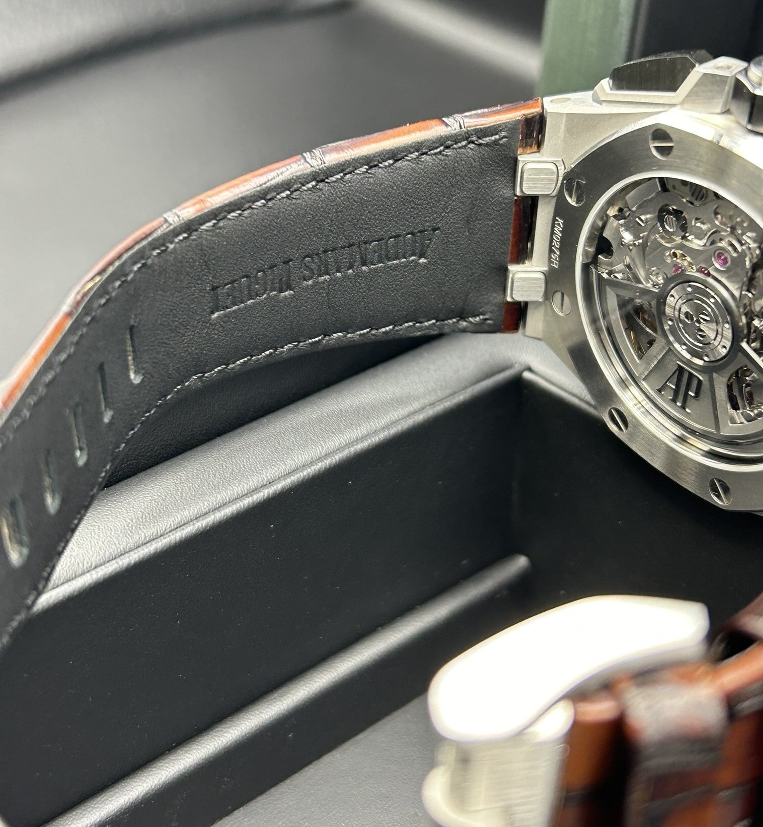 Side profile of Royal Oak Offshore chronograph watch