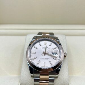 Mid-size vintage dress watch with clean design