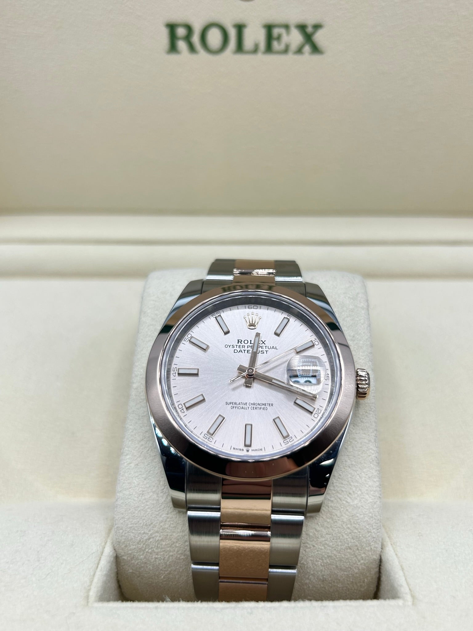 Mid-size vintage dress watch with clean design