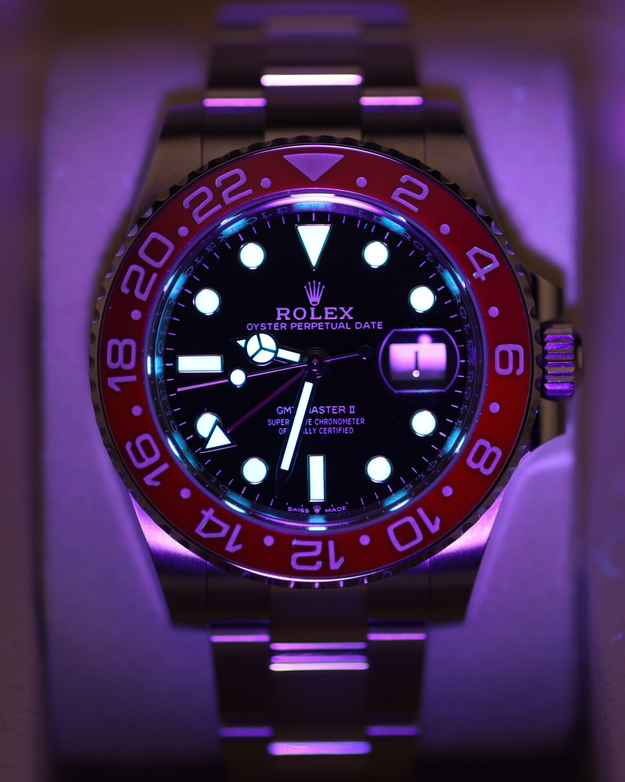 Black bezel vintage chronograph watch