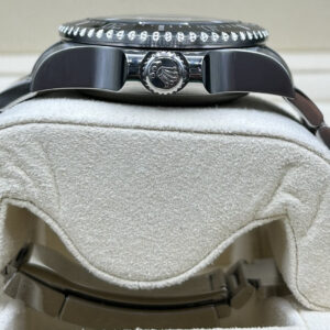 Discontinued steel sports watch with original bezel