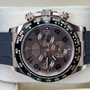 Discontinued mid-size sports wristwatch