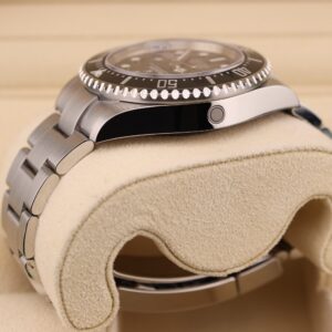 Retro automatic watch with leather strap