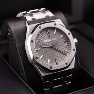 Vintage mechanical wristwatch with patina dial