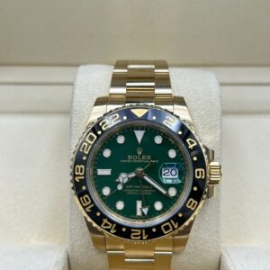 Retro automatic watch with patina dial
