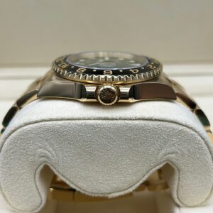 Discontinued sports wristwatch with steel case
