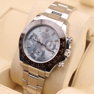 Vintage mechanical wristwatch with patina dial
