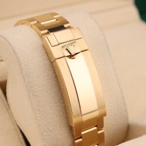 Vintage dress watch with original movement