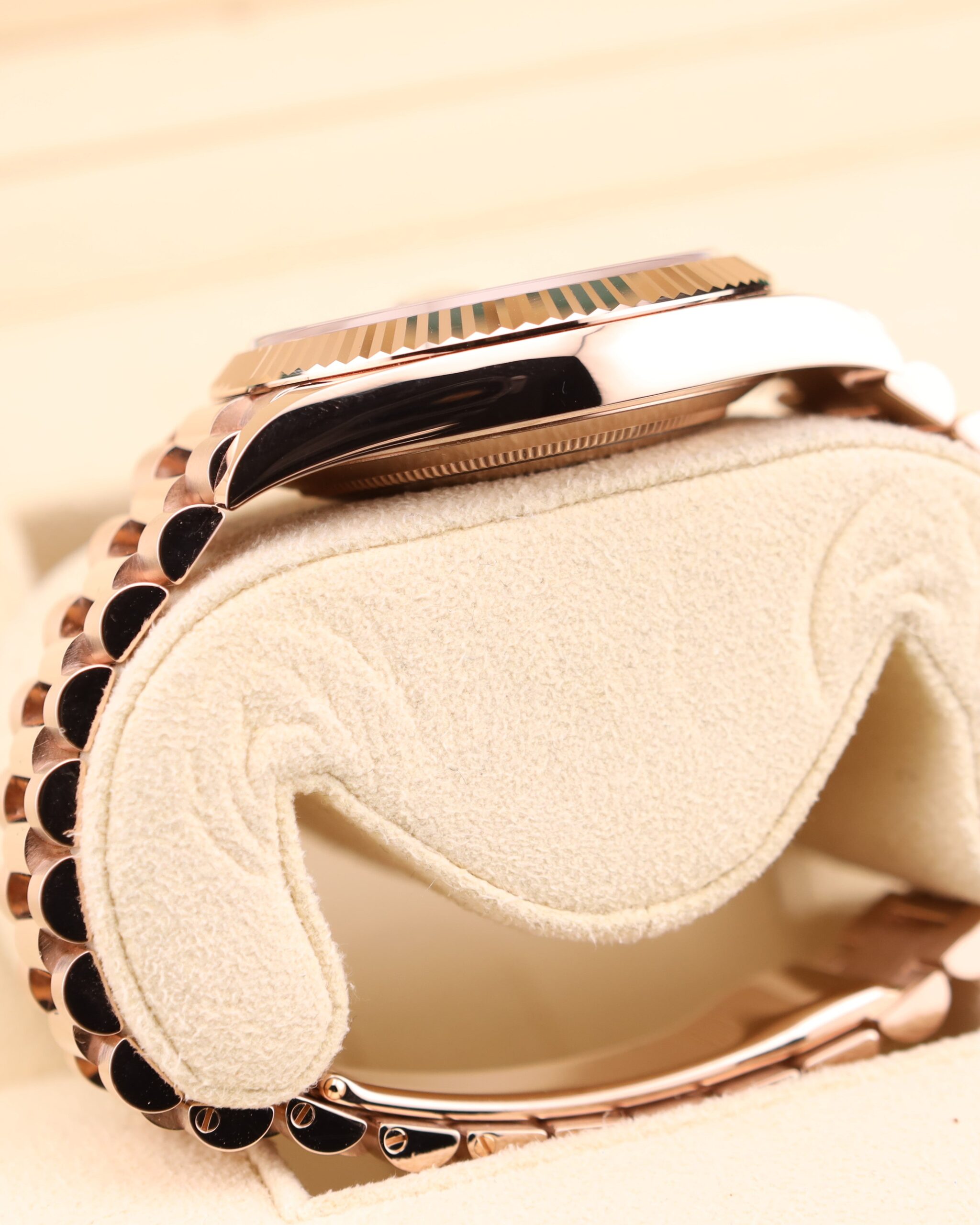 Discontinued mid-size vintage dress watch