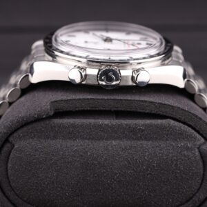 Vintage diver watch with original bezel