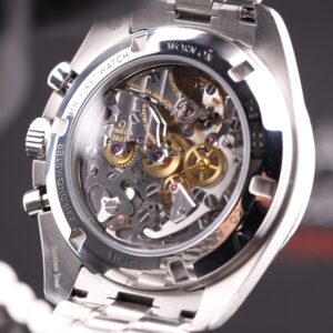 Vintage automatic wristwatch on leather strap