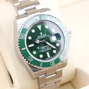 Retro automatic watch with aged dial