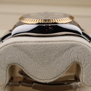 Stainless steel vintage chronograph wristwatch