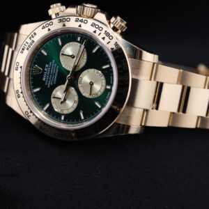 Retro automatic watch with aged patina dial