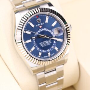Vintage mechanical wristwatch close-up