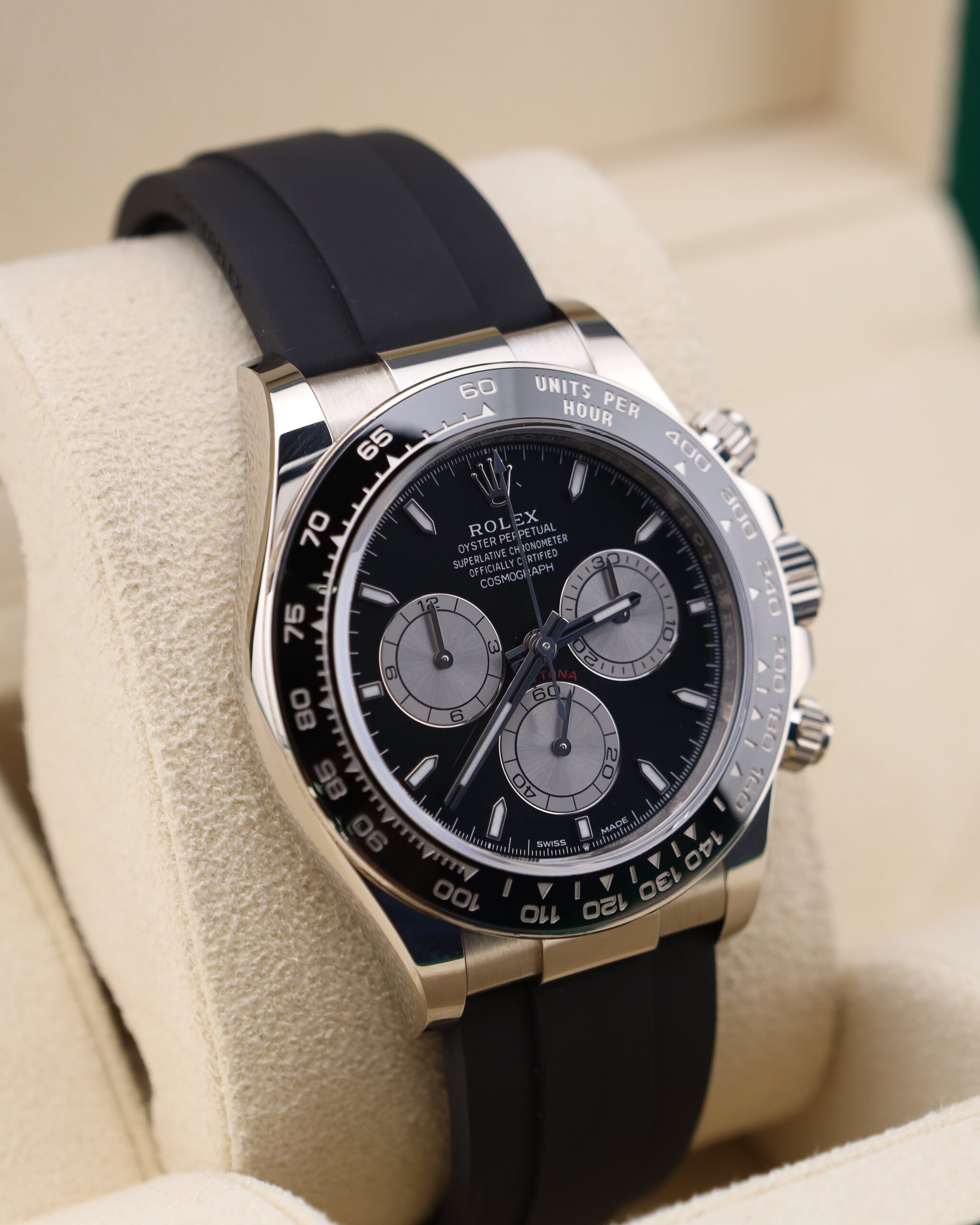 Neo-vintage luxury watch with stainless steel case