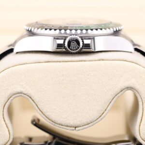 Vintage mechanical wristwatch with classic dial