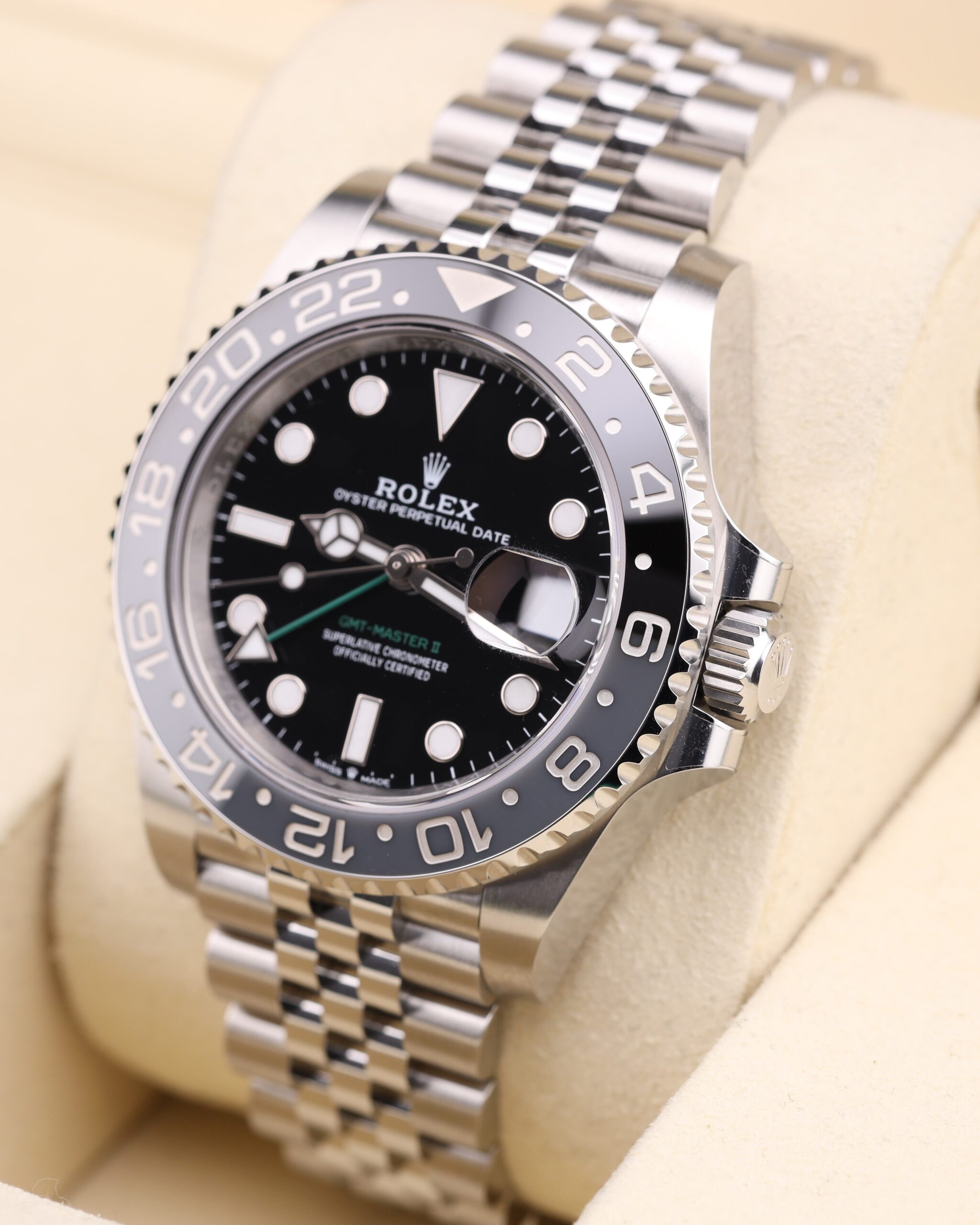 Retro automatic watch with patina dial