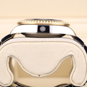 Discontinued sports wristwatch with steel bracelet