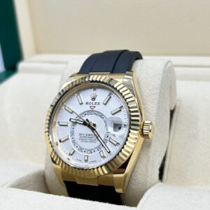 Vintage diver watch with original bezel