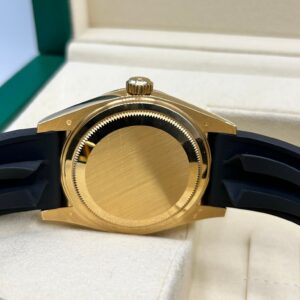 Discontinued sports wristwatch with steel case