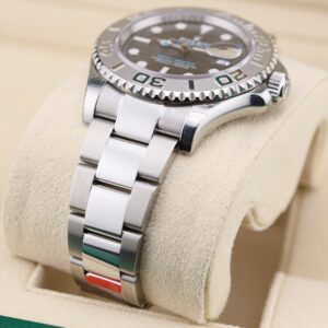 Mid-size vintage dress watch with patina dial
