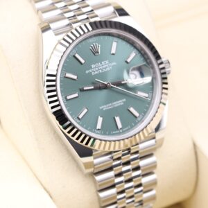 Retro automatic watch with leather strap
