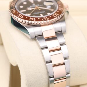 Mid-size vintage dress watch on leather strap